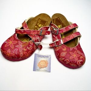 NEW Girls Birkenstock floral clogs